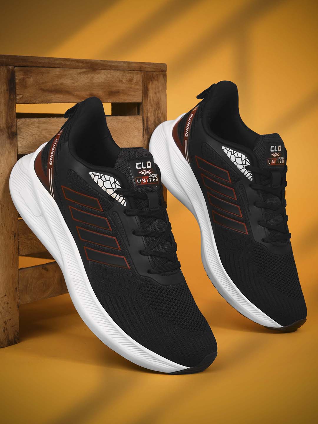CLD Men's Walking Shoes Model 015
