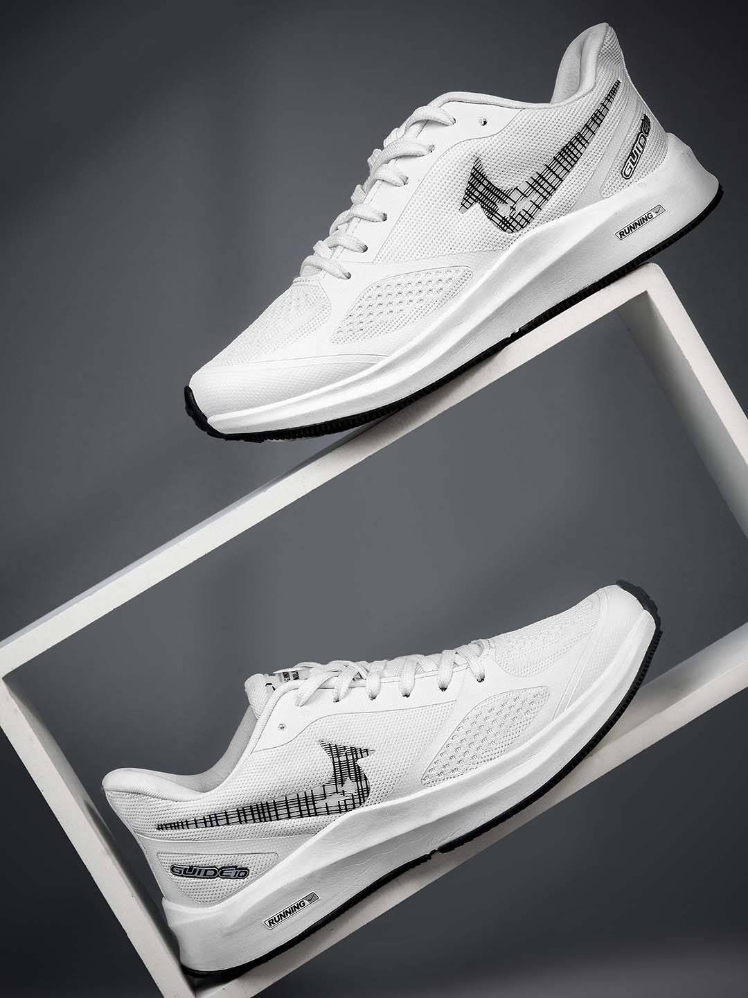 PAYTM Men White Check Sports Shoes
